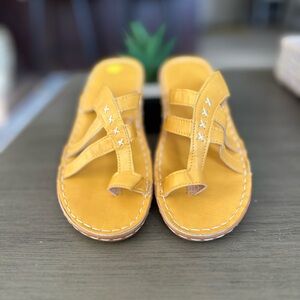 BBPM Yellow Orthopedic Sandals Arch Support Toe Separator Slides Size 8
